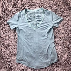 Lululemon - 6- Runner Up Short Sleeve Ruched Back